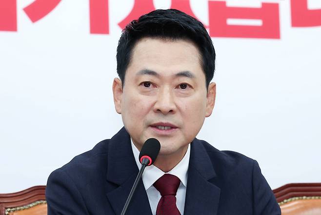 장동혁 국민의힘 대표가 18일 국회에서 열린 최고위원회의에서 발언하고 있다. 임현동 기자