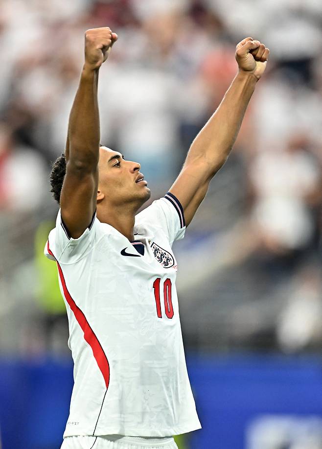 Soccer Football - FIFA World Cup 2026 - Group L - England v Croatia - Dallas Stadium, Arlington, Texas, U.S. - June 17, 2026 England's Jude Bellingham celebrates scoring their third goal IMAGN IMAGES via Reuters/Maria Lysaker/2026-06-18 06:55:30/ <저작권자 ⓒ 1980-2026 ㈜연합뉴스. 무단 전재 재배포 금지, AI 학습 및 활용 금지>