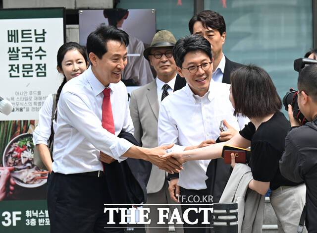 중앙선거관리위원회에 따르면 6·3 지방선거에서 오세훈 국민의힘 서울시장 당선인은 강남구 22개동과 서초구 18개동에서 모두 정원오 더불어민주당 서울시장 후보를 앞섰다. /이새롬 기자