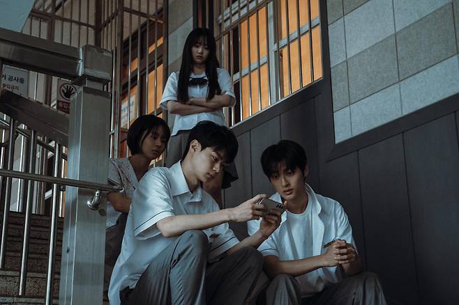 넷플릭스 오리지널 시리즈 '기리고'가 신예들을 전면에 내세워 글로벌 흥행을 이뤘다. 넷플릭스 제공