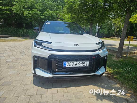 토요타 올 뉴 RAV4 PHEV 전면부 [사진=설재윤 기자]