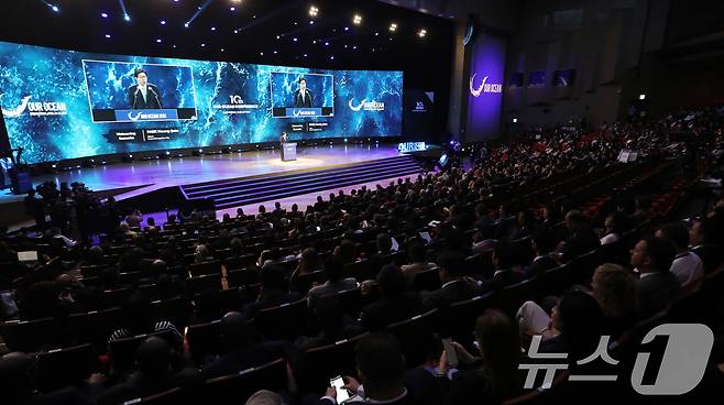 부산 해운대구 벡스코 오디토리움에서 열린 제10차 아워 오션 콘퍼런스(OOC) 개회식. 2025.4.29 ⓒ 뉴스1 윤일지 기자