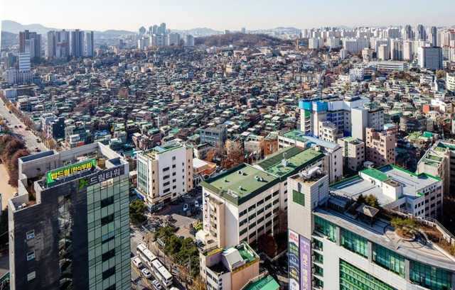 서울의 한 재개발 단지 전경. [서울시 제공]