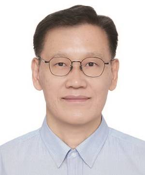 최인한 - 시사일본연구소 소장, 일본 전문 저널리스트, 현 미래 에셋증권 일본리포트 연재 중, 전 일본 유통과학대 객원교수, '일본에 대한 새로운 생각' 저자
