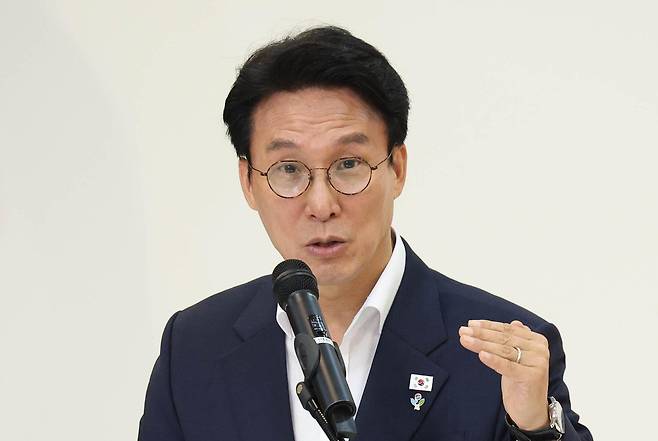 [서울=뉴시스] 김민석 국무총리가 22일 오전 서울 종로구 정부서울청사 별관에서 출입기자 간담회를 하고 있다. 2026.06.22.