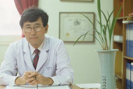 고려병원 신경정신과 과장 시절 이시형. 중앙포토