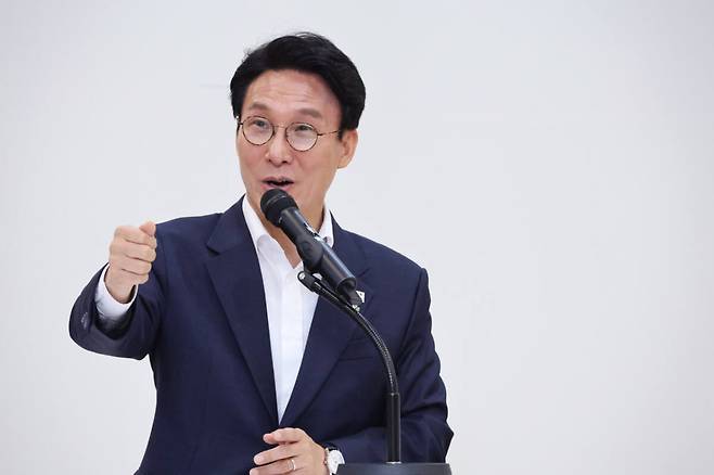 김민석 국무총리가 22일 서울 종로구 정부서울청사 별관에서 열린 출입기자 간담회에서 모두 발언을 하고 있다. 연합뉴스