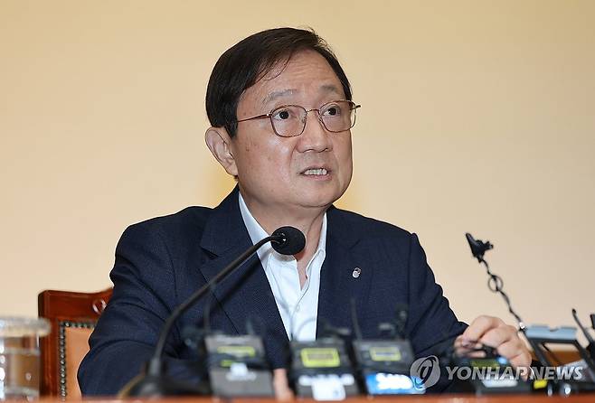 발언하는 이찬진 금융감독원장 (서울=연합뉴스) 이진욱 기자 = 이찬진 금융감독원장이 22일 서울 영등포구 금융감독원에서 열린 출입기자단 간담회에서 발언하고 있다. 2026.6.22 cityboy@yna.co.kr