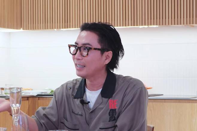 출처:채널 '요정재형'