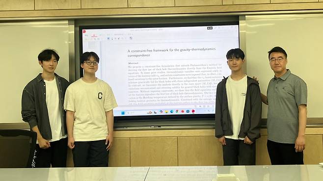 뉴시스
