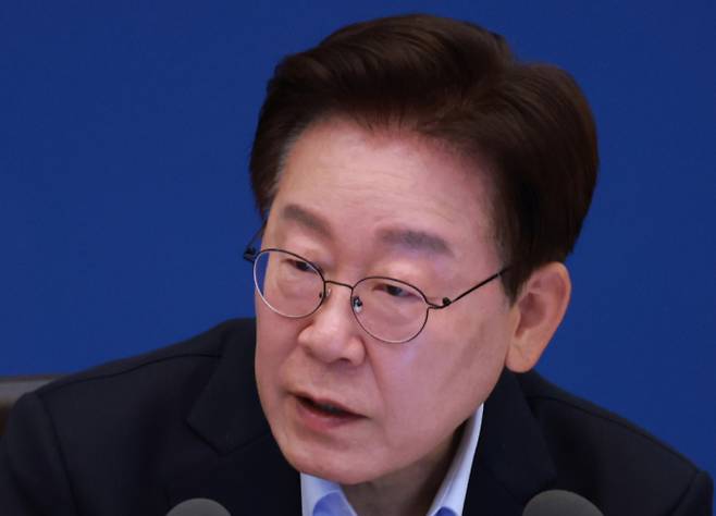이재명 대통령이 23일 청와대에서 열린 국무회의 겸 비상경제점검회의에서 발언하고 있다. / 사진=뉴스1