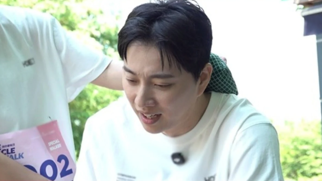 저혈압과 어지럼증에도 마라톤 완주를 하고 싶다는 의지를 내비친 박위. SBS '동상이몽2' 제공