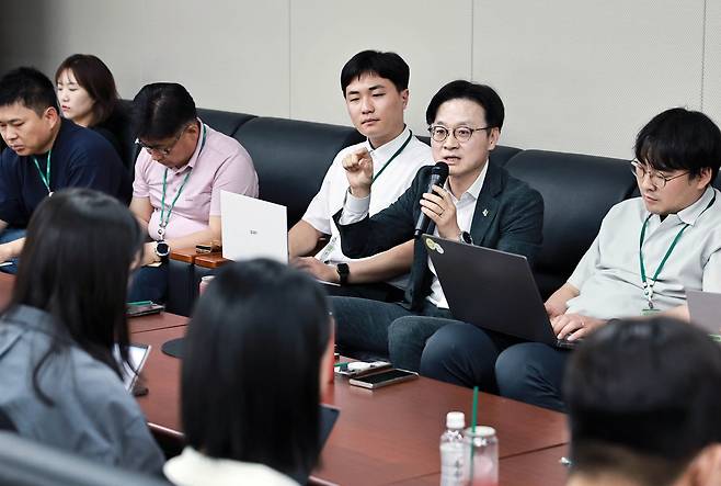 백브리핑하는 김정관 산업통상부 장관 [산업통상부 제공. 재판매 및 DB 금지]