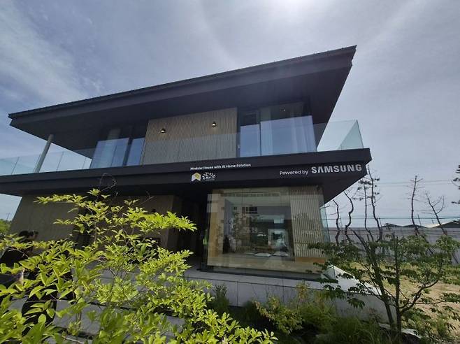 경기도 화성시에 위치한 '삼성 AI 모듈러 홈' 쇼룸 외관. 김진영 기자