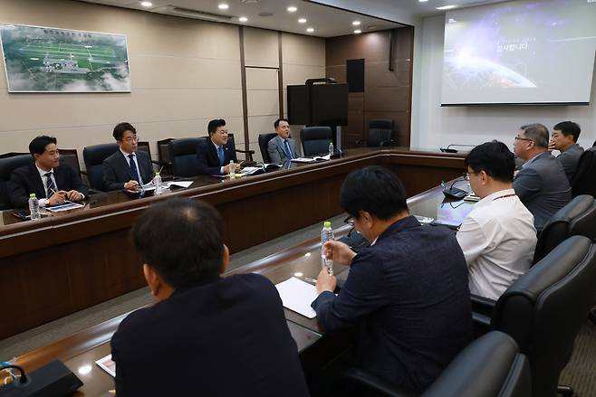 신용한 인수위 제공