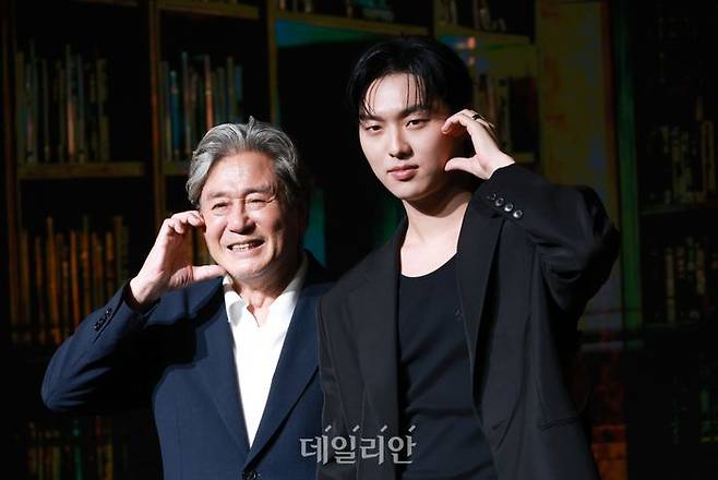 최민식(왼쪽), 최현욱 ⓒ데일리안 방규현 기자