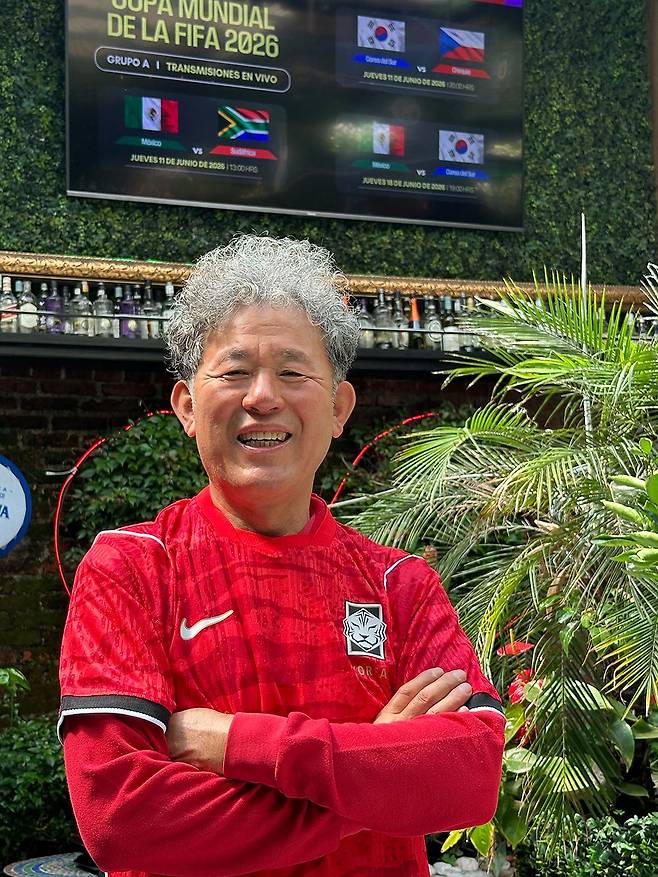 노인호씨는 한때 촉망받는 축구 선수였다. 1992년 멕시코로 이민을 떠난 그는 멕시코시티에서 한식당을 경영하고 있다. 피주영 기자
