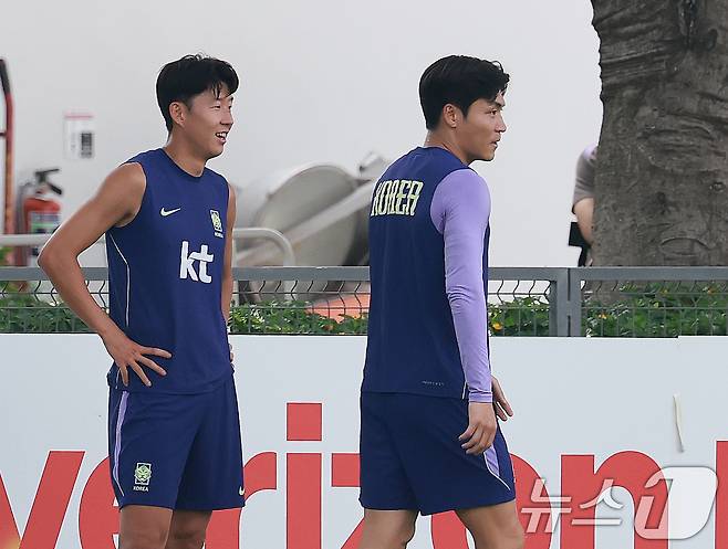대한민국 축구국가대표팀 손흥민을 비롯한 선수들이 25일(현지시간) 멕시코 과달라하라 인근 대한민국 축구대표팀의 베이스캠프 훈련장인 치바스 바예 베르데에서 회복 훈련하고 있다. 2026.6.26 ⓒ 뉴스1 임세영 기자