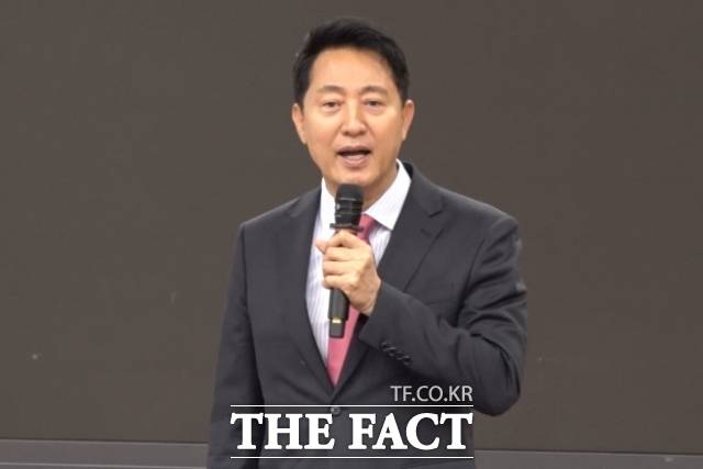 오세훈 서울시장이 24일 오전 서울 여의도 국회 의원회관 소회의실에서 열린 대한민국 미래혁신포럼 제9차 세미나에서 '6.3지방선거 진단과 향후 과제'를 주제로 강연을 하고 있다. /국회=김민지 기자