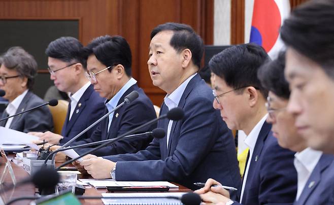 비상경제본부회의 주재하는 구윤철 부총리/ 사진=연합뉴스