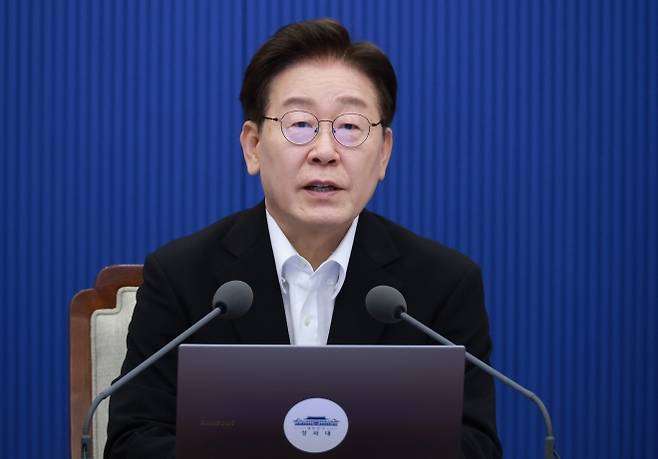이재명 대통령이 25일 청와대에서 열린 수석보좌관회의에서 발언하고 있다. 2026.6.25 연합뉴스
