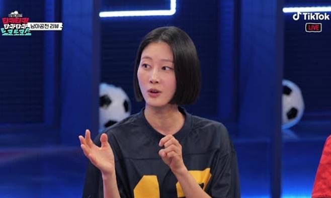 After the South Korean national football team lost to South Africa in the group stage of the 2026 CONCACAF World Cup, the cast of the variety show Tiki-Taka Show strongly criticized the head coachs tactics and game management. Cast members including Kim Nam-il and Kim Young-kwang expressed their disappointment with the performance, raised the issue of Head Coach Hong Myung-bos responsibility, and pointed out tactical failures.