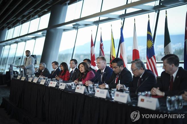 포괄적·점진적 환태평양경제동반자협정(CPTPP) 회원국들 2024년 11월 28일(현지시간) 캐나다 밴쿠버에서 열린 포괄적·점진적 환태평양경제동반자협정(CPTPP) 행사
[AP 연합뉴스 자료사진. 재판매 및 DB 금지]