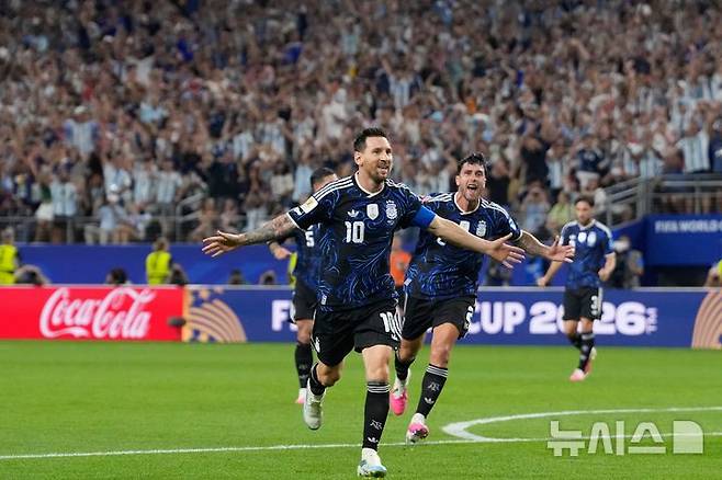 [알링턴=AP/뉴시스] 아르헨티나 남자 축구 대표팀의 리오넬 메시. 2026.06.27.