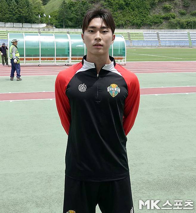 강원 FC 미드필더 이용재. 사진=이근승 기자
