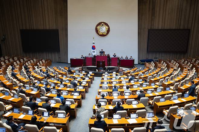30일 서울 여의도 국회에서 열린 제436회 국회(임시회) 제4차 본회의에서 국무총리(한성숙) 임명동의안이 가결되고 있다. 2026.6.30 ⓒ 뉴스1 유승관 기자