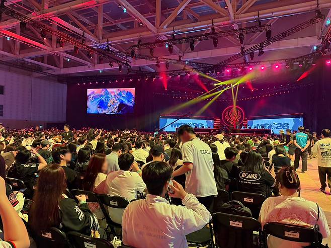 '2026 LoL 미드 시즌 인비테이셔널'(2026 MSI)가 열리고 있는 대전 컨벤션센터 제2전시장 내부. 사진=정현태 기자.