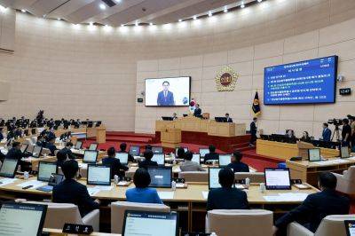 전남광주통합특별시의회가 1일 0시 무안군 삼향읍 전남도의회 본회의장에서 제1회 임시회 제1차 본회의를 열고 초대 의장을 선출하는 등 공식 의정활동을 시작했다. 전남광주통합특별시의회 제공