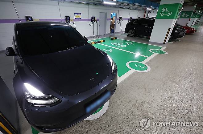 테슬라 차량 [연합뉴스 자료사진]