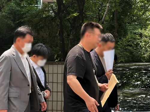 ‘주가조작 패가망신 1호’ 피의자들 영장실질심사 [연합뉴스]