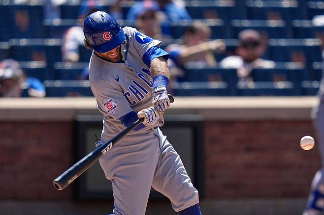 <yonhap photo-2615=""> Chicago Cubs' Dansby Swanson (7) hits a grand slam during the eighth inning of a baseball game against the New York Mets Wednesday, June 24, 2026, in New York. (AP Photo/Frank Franklin II)/2026-06-25 04:37:29/ <저작권자 ⓒ 1980~2026 ㈜연합뉴스. 무단 전재 재배포 금지, AI 학습 및 활용 금지></yonhap>