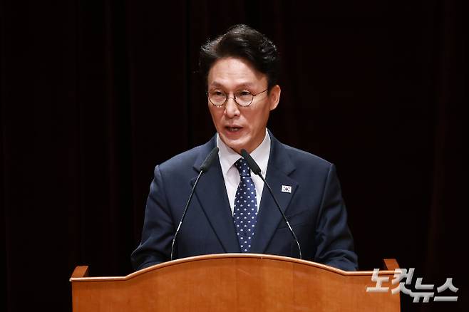 김민석 국무총리가 1일 오전 서울 종로구 정부서울청사에서 열린 제49대 국무총리 이임식에서 이임사를 하고 있다. 류영주 기자