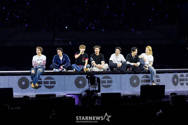그룹 방탄소년단(BTS)이 13일 부산 아시아드 주경기장에서 진행된 'BTS WORLD TOUR 'ARIRANG' IN BUSAN' 콘서트에서 멋진 공연을 펼치고 있다, /사진제공=하이브 2026.06.13 /사진=이동훈 photoguy@