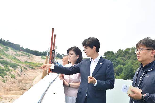 1일 백사마을 재개발 현장을 찾은 서준오 노원구청장 [노원구 제공. 재판매 및 DB 금지]