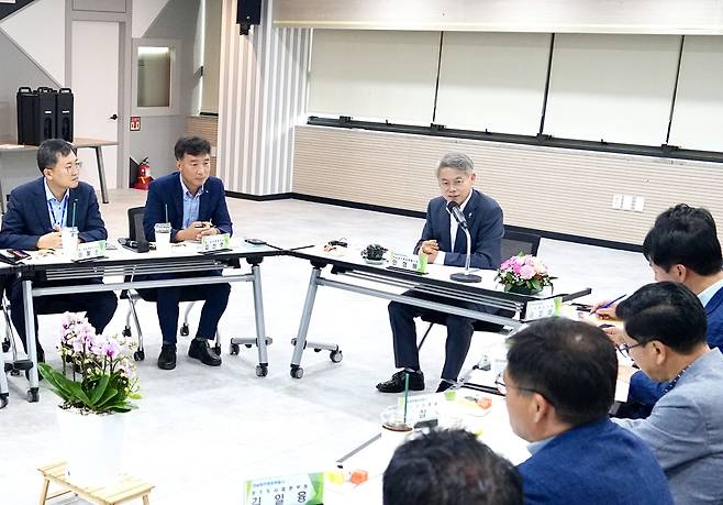 민형배 시장, 수자원공사 방문 [전남광주특별시 제공]
