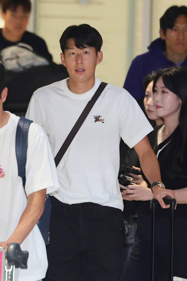 출처:연합뉴스 / 귀국하는 손흥민
