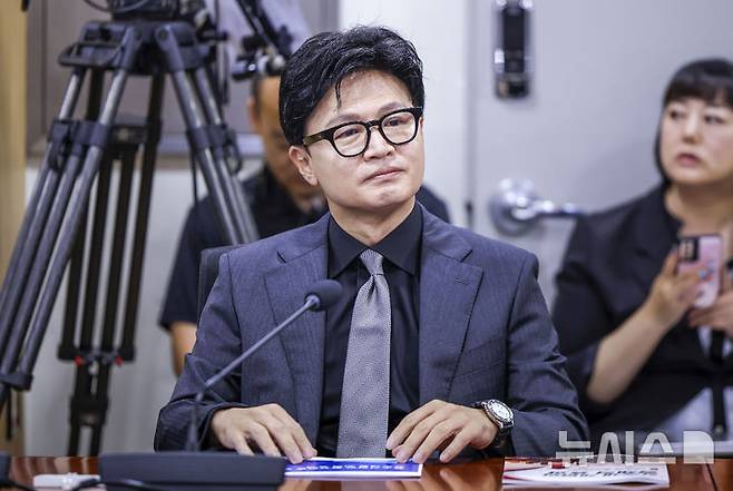 [서울=뉴시스] 정병혁 기자 = 한동훈 무소속 의원이 지난 1일 서울 여의도 국회 의원회관에서 열린 ‘상속세 개편의 경제적 효과’ 토론회에 참석해 있다. 2026.07.01. jhope@newsis.com