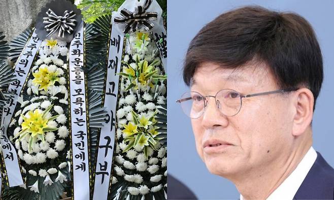 지난 1일 서울 강동구 배재고 앞에 놓여 있던 근조화환(왼쪽)과 지난 4월 청와대에서 이재명 대통령 주재로 열린 규제합리화위원회 제1차 전체회의에서 말하고 있는 이병태 규제합리화위원회 부위원장. 연합뉴스
