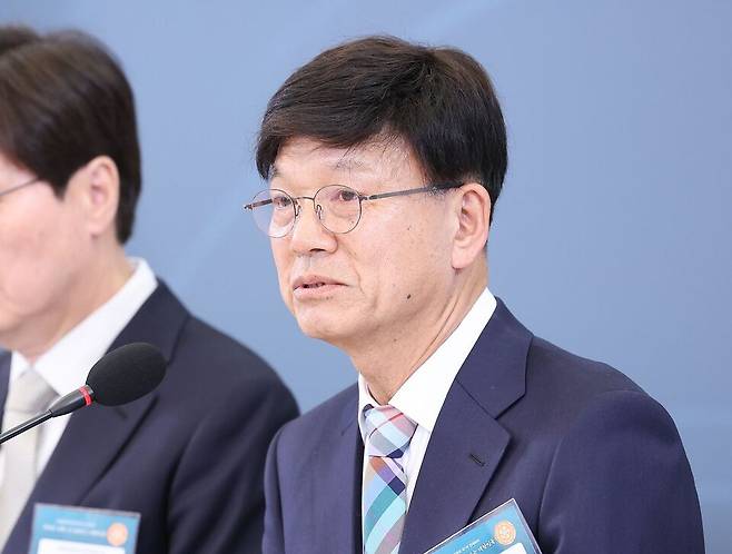 이병태 규제합리화위원회 부위원장이 4월15일 청와대에서 이재명 대통령 주재로 열린 규제합리화위원회 제1차 전체회의에서 발언하고 있다. ⓒ 연합뉴스