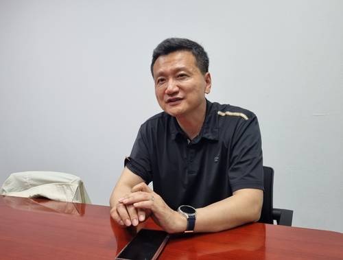 더불어민주당 김남근 의원실 소속 이지백 보좌관.더불어민주당 김남근 의원실 소속 이지백 보좌관이 국회 의원회관에서 연합인포맥스와 인터뷰를 하고 있다. [연합인포맥스 온다예 촬영, 재판매 및 DB 금지]