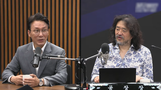 김민석(왼쪽) 前 국무총리와 유튜버 김어준 씨 (사진, 유튜브 김어준의 겸손은힘들다 뉴스공장 갈무리)