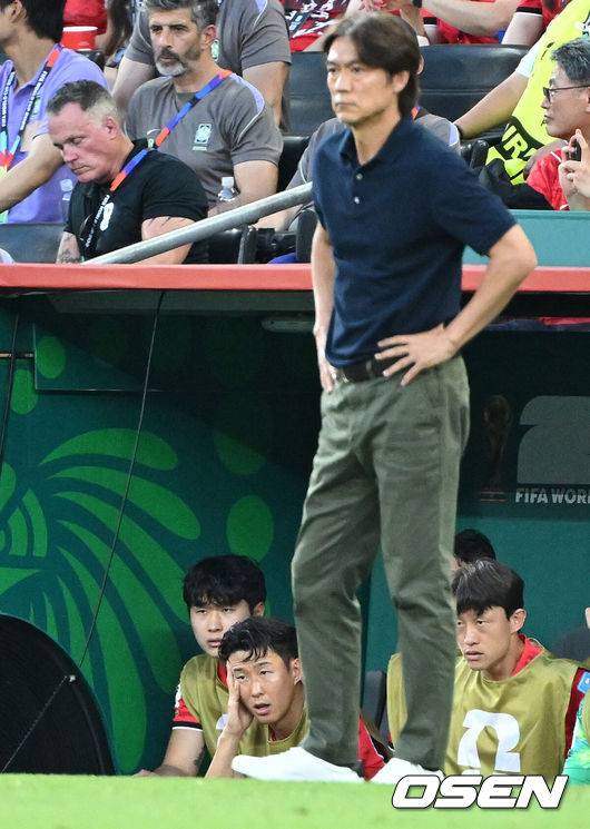 [OSEN=이대선 기자] 대한민국 손흥민-홍명보 감독 2026.06.25 /sunday@osen.co.kr