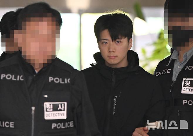 [전남광주=뉴시스] 이현행 기자 = 광주 도심에서 일면식 없는 여고생을 살해한 혐의 등을 받는 장윤기(23). 2026.05.14. lhh@newsis.com