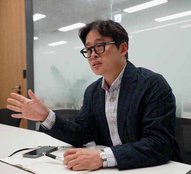 김정혁 메리츠증권 파생상품팀장이 아주경제와의 인터뷰에 답변하고 있다.[사진=메리츠증권]