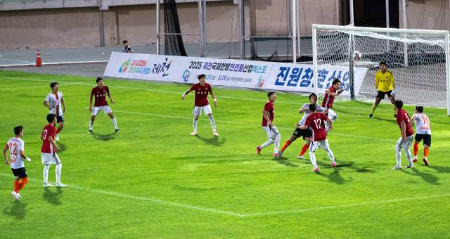 제59회 대통령금배 전국고등학교 축구대회가 14일 충북 제천에서 개막한다 제58회 대통령금배 전국고등학교축구대회 모습. 제천시 제공
