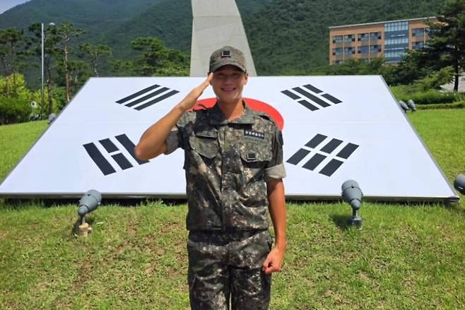 지난 12일 문경시 국군체육부대에서 전역을 신고한 권순우. 권순우 SNS